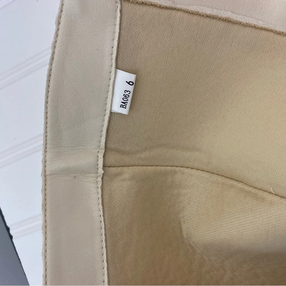 Elegant off-White,6,Knee-High Women's Boots,block heel,vegan leather,pointed toe - Picture 7 of 8